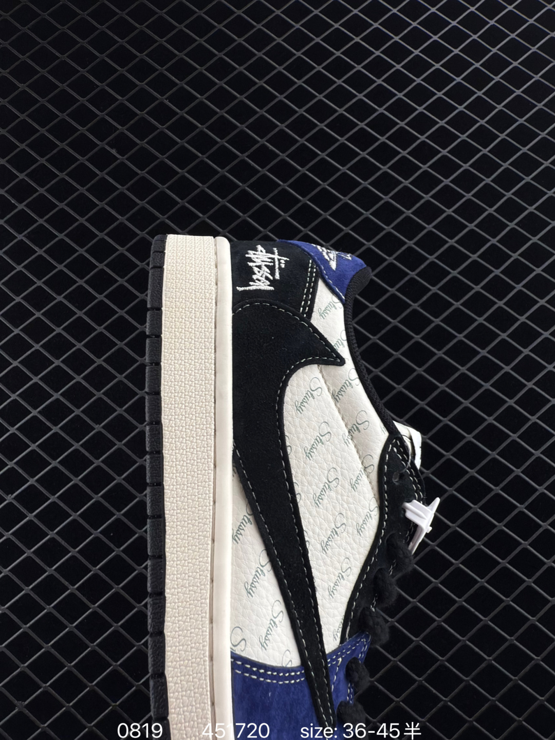 Travis Scott x Air Jordan 1 ” Reverse Mocha “